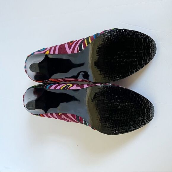 Handmade Embroidered Patchwork Multicolored Heels - Picture 6 of 6